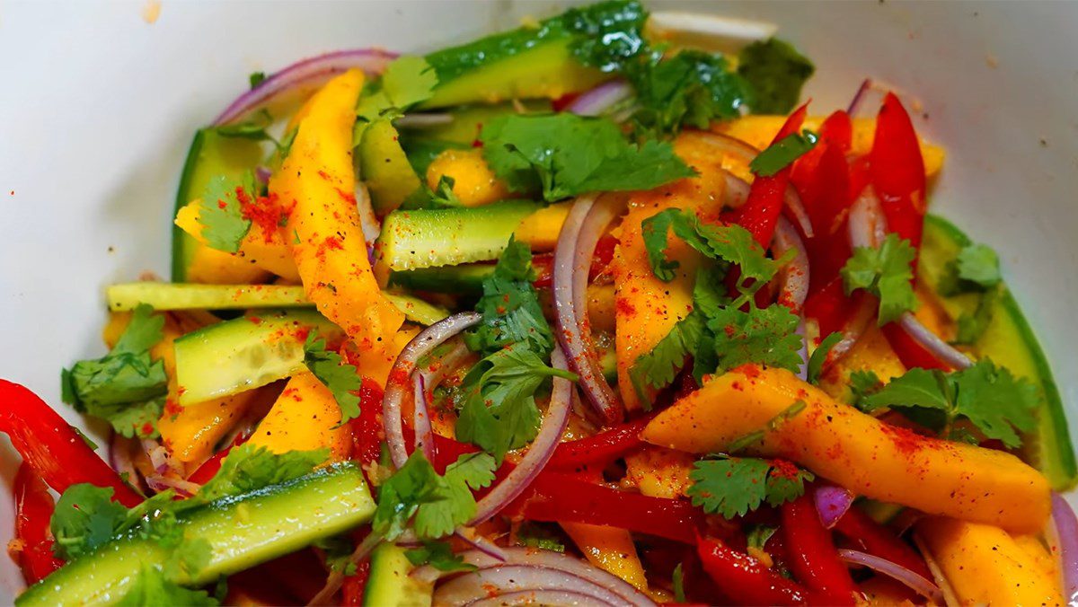 Cucumber mango salad