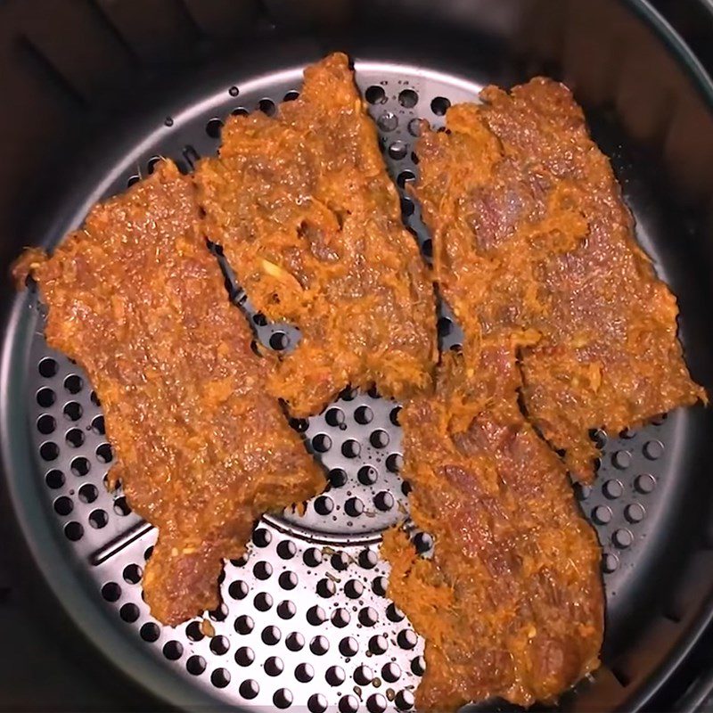 Step 3 Dry the beef using an air fryer Make dried beef pieces using an air fryer