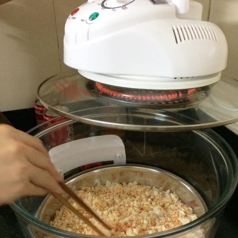 Step 3 Dry the salt Chili salt