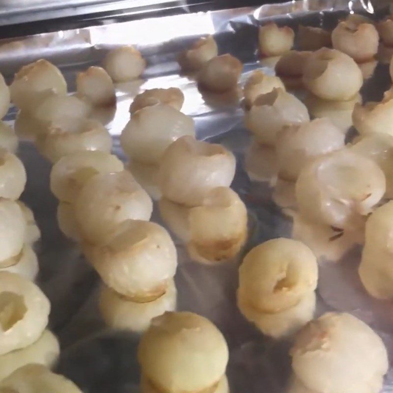 Step 2 Drying longan in the oven