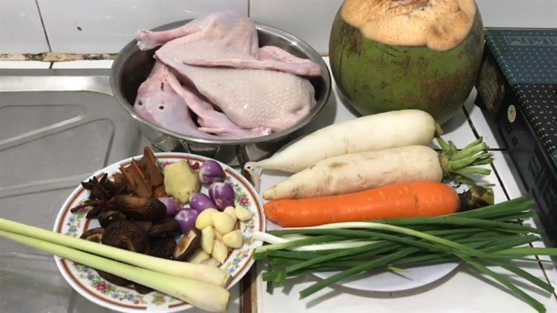 Ingredients for the dish of stewed duck with vegetables, stewed duck with coconut heart