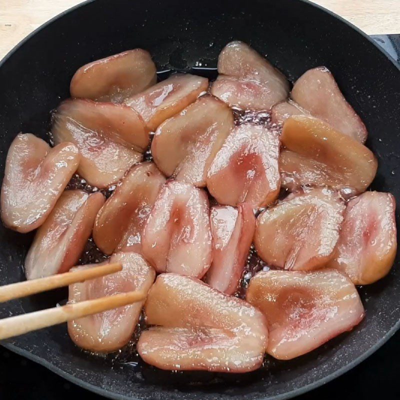 Step 3 Making red plum jam from the South