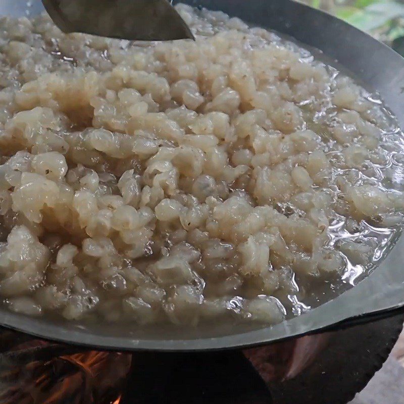 Step 3 Cook the jam Longan jam