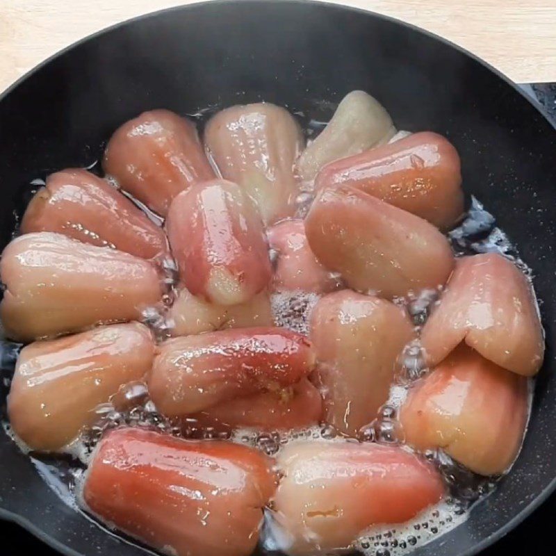 Step 3 Making red plum jam from the South