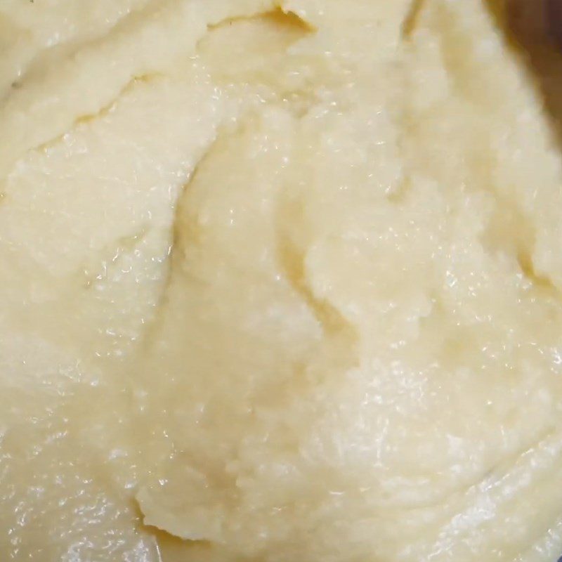 Step 4 Cook the bean filling for Gac sticky rice cake