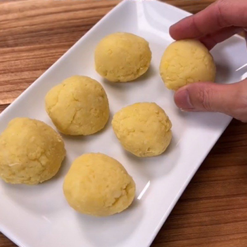 Step 3 Making the filling Pumpkin bun with mung bean filling