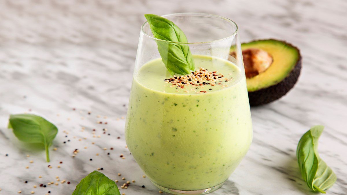 Avocado smoothie with Panasonic multifunction blender