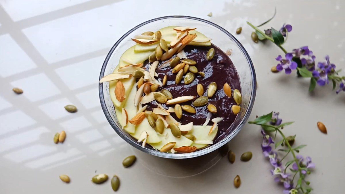 Blueberry Banana Butterfly Pea Smoothie