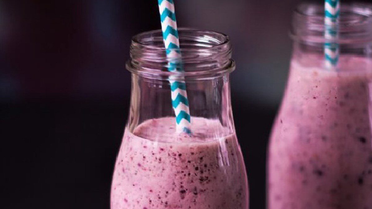 Raspberry blueberry smoothie