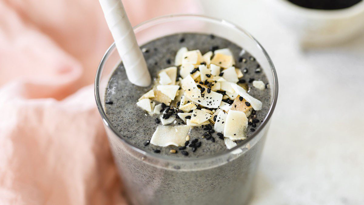 Black sesame banana date smoothie