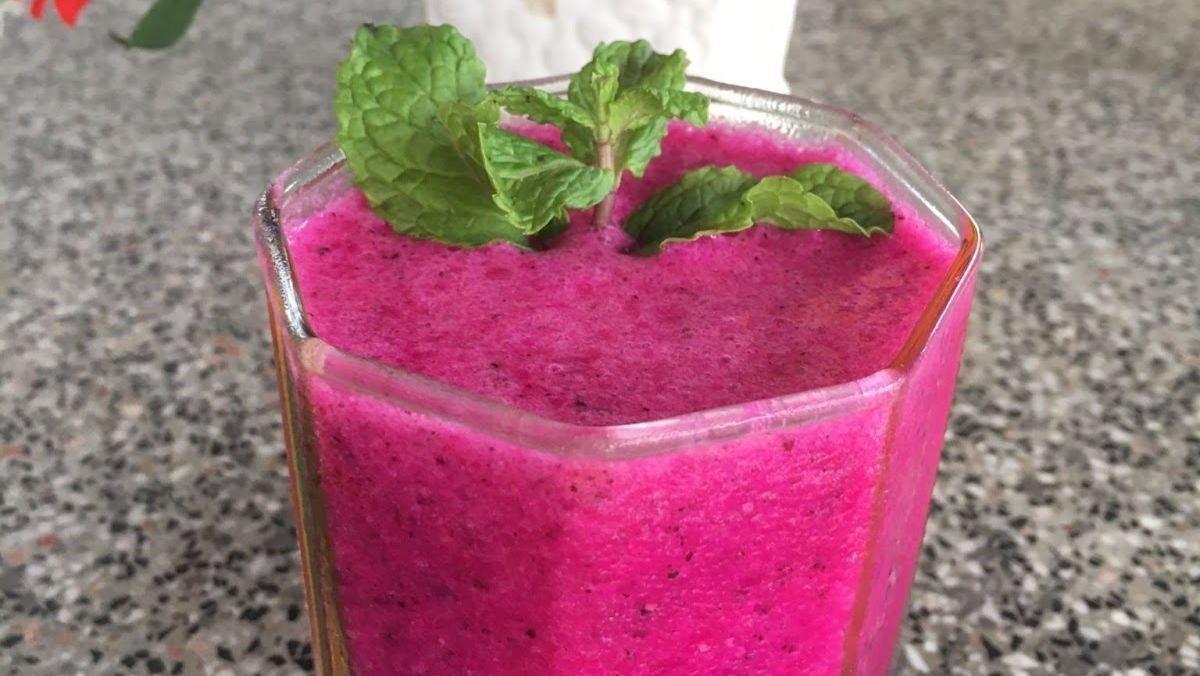 Red Dragon Fruit Smoothie with Condensed Milk