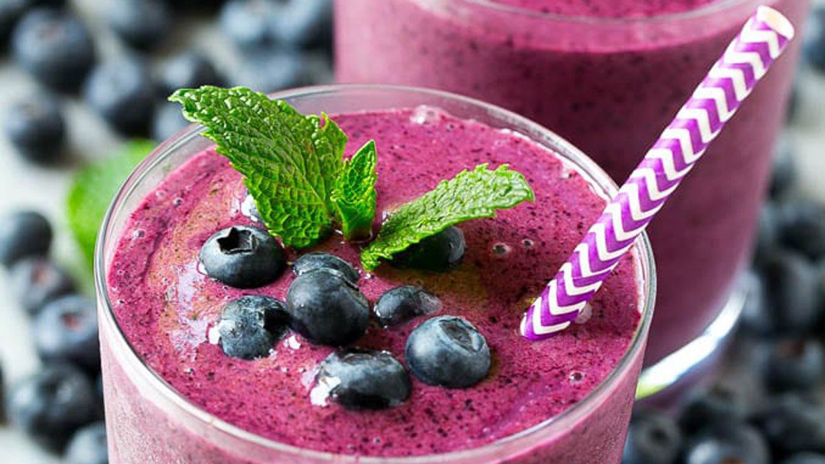 Blueberry and Peach Smoothie