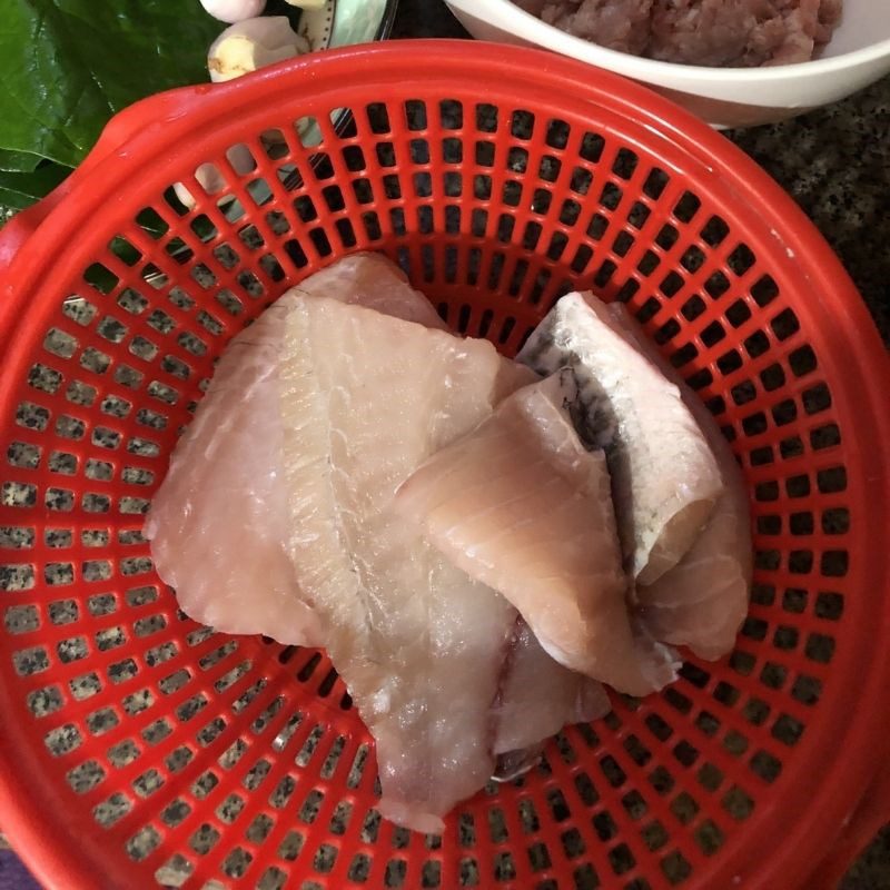 Step 1 Prepare the ingredients for Fish Paste with Betel Leaves