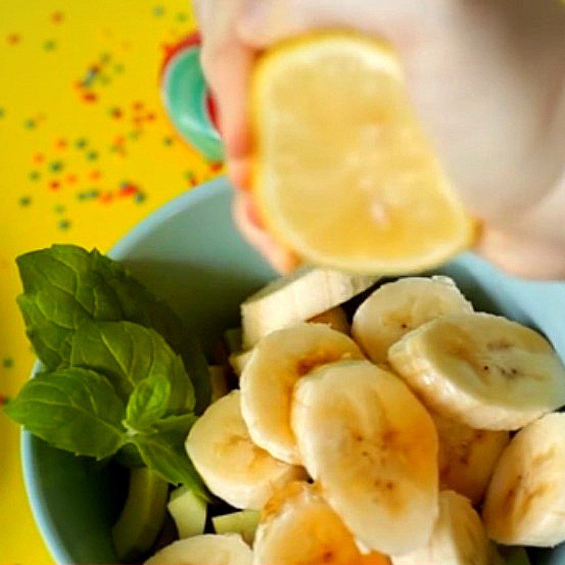 Step 1 Prepare the avocado and banana Blended Avocado Banana Ice Cream