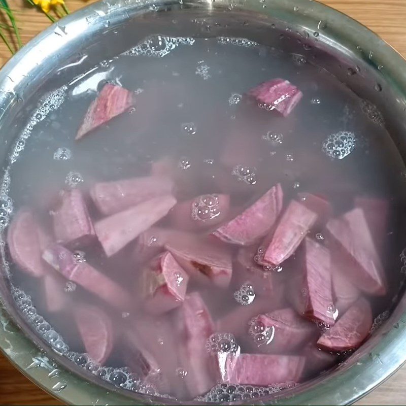 Step 1 Preparing sweet potatoes Purple sweet potato jam