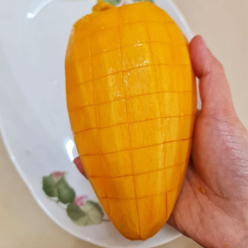 Step 1 Preparing the ingredients for Mango with condensed milk