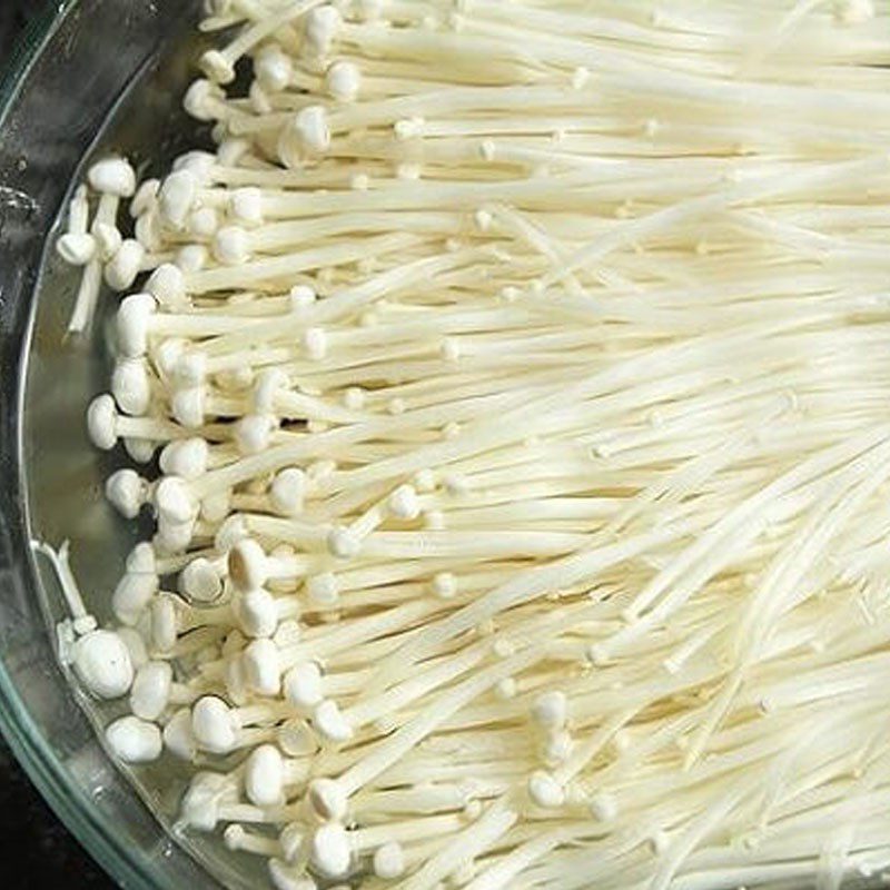 Step 1 Prepare ingredients for Stir-fried Scallops with Enoki Mushrooms