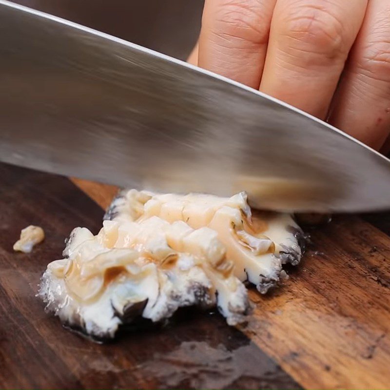 Step 1 Preparing abalone for Abalone Egg Porridge