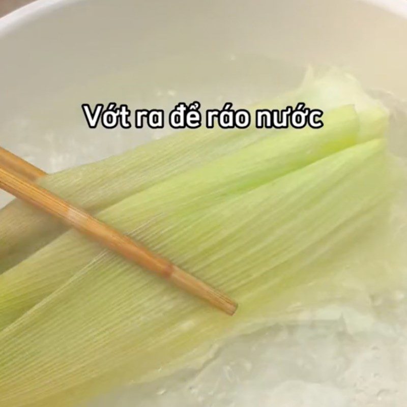 Step 1 Prepare the corn Steamed Corn and Coconut Noodle Cake (Recipe from the TikTok channel Cooking with TasteVN)