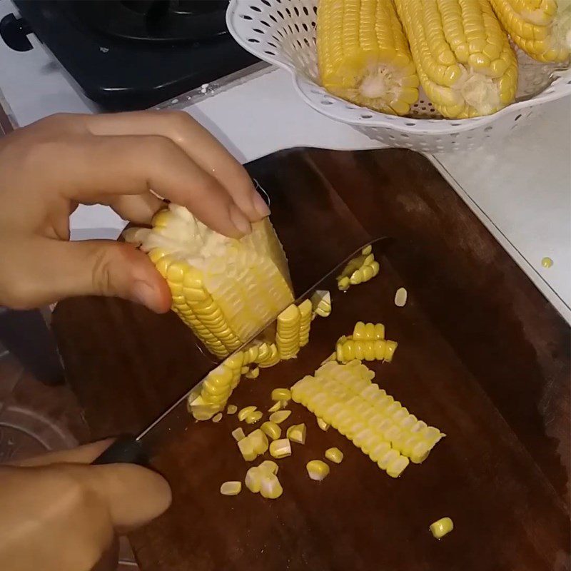 Step 1 Prepare the corn for Sweet Corn Pudding with Whole Kernels