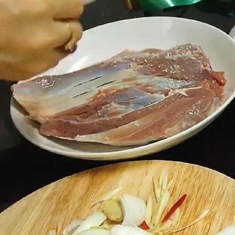 Step 2 Prepare the beef brisket Steamed ginger brisket