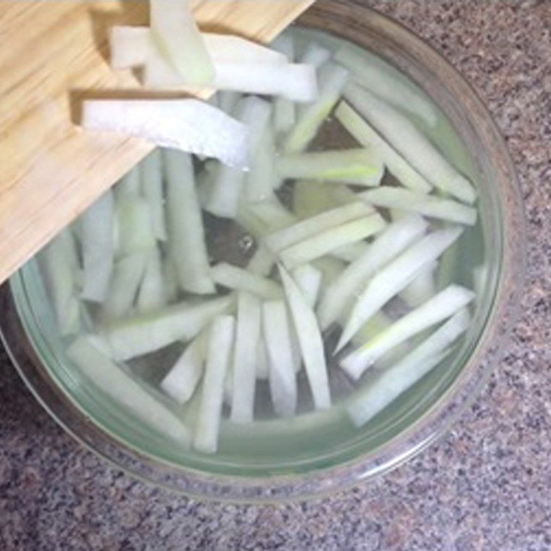 Step 2 Preliminary processing of gourd for candied gourd