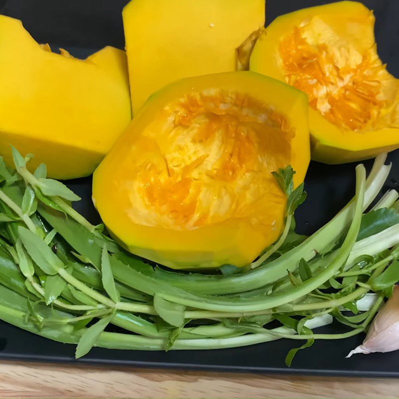 Step 1 Prepare the pumpkin Vegetarian Pumpkin Soup