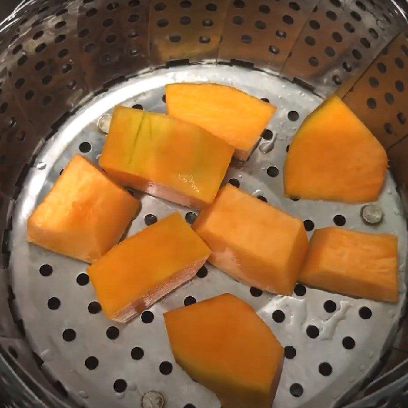 Step 1 Prepare the pumpkin for Chicken Egg Pumpkin Cheese Porridge