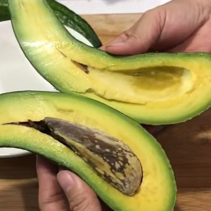 Step 1 Prepare avocado, blend avocado Avocado Flan with Coconut Milk