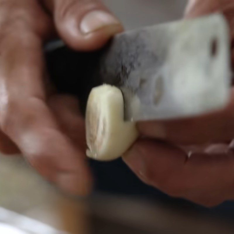 Step 1 Prepare the salted eggplant