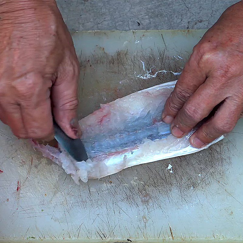 Step 1 Prepare the fish for Grilled Fish Cake