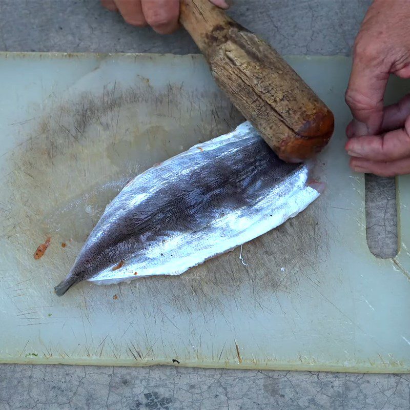 Step 1 Prepare the fish for Grilled Fish Cake