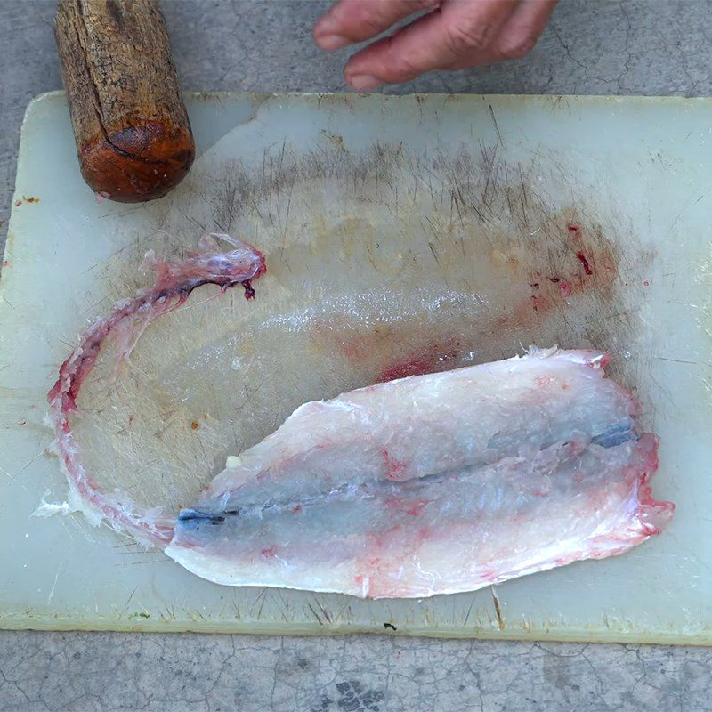 Step 1 Prepare the fish for Grilled Fish Cake