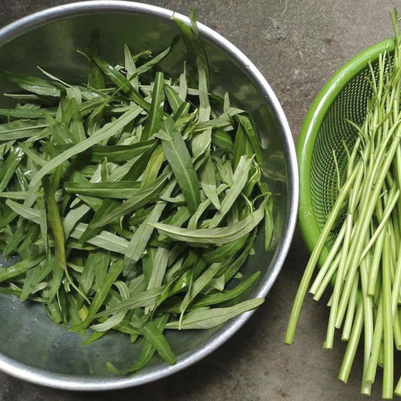 Step 1 Prepare Water Spinach for Fish and Water Spinach Porridge