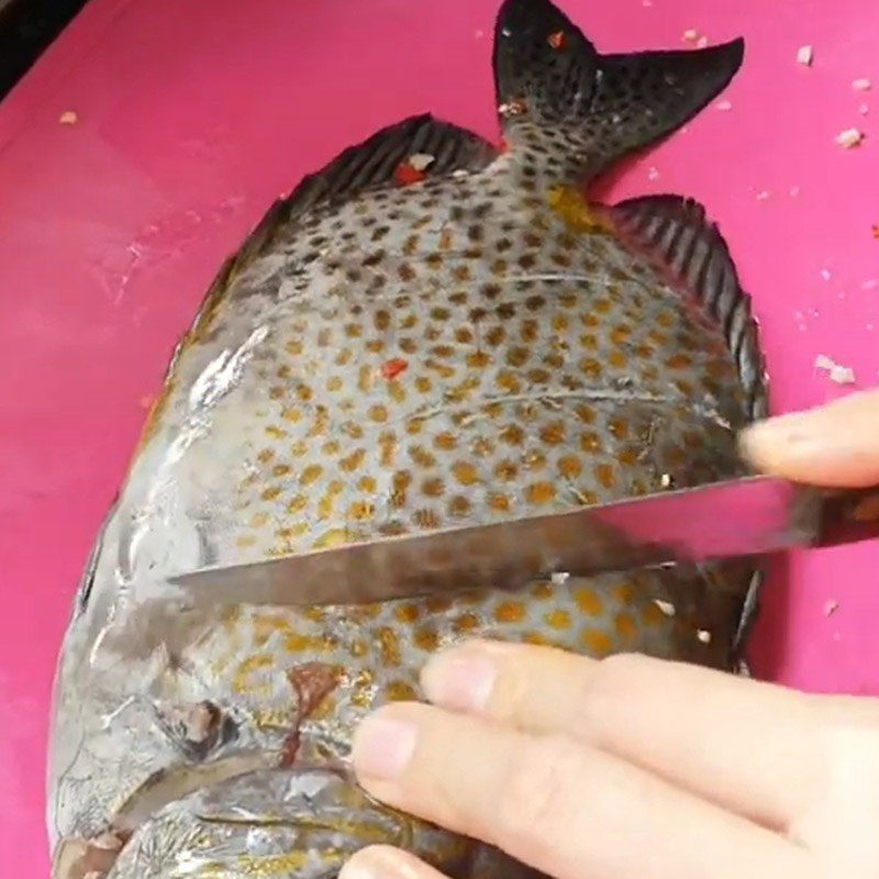 Step 1 Prepare the fish Grilled salt and chili fish