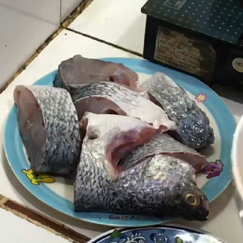 Step 1 Prepare snakehead fish Spicy sour snakehead fish hotpot