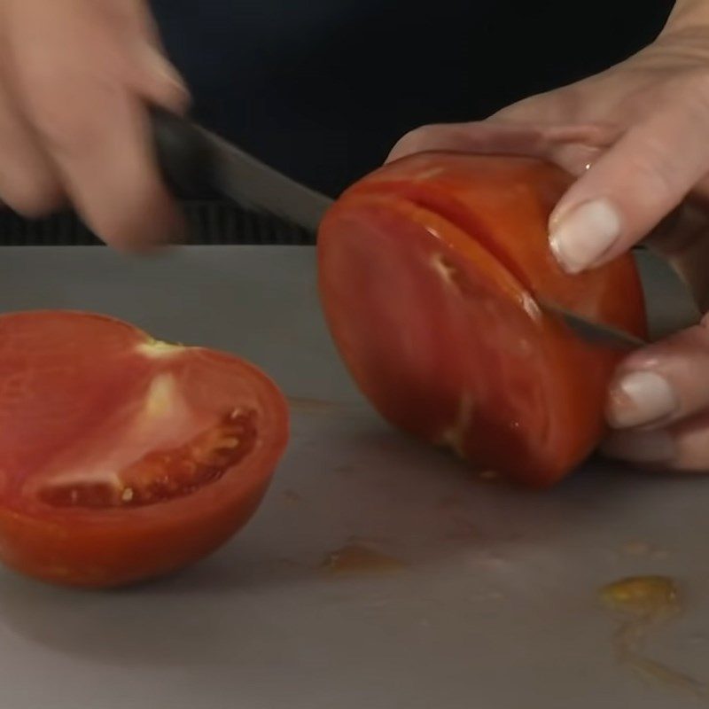 Step 1 Prepare tomatoes Tomato juice without a machine