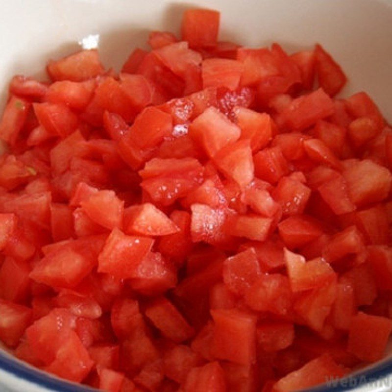 Step 1 Prepare tomatoes, carrots, oranges, and papayas for Tomato Carrot Papaya Juice