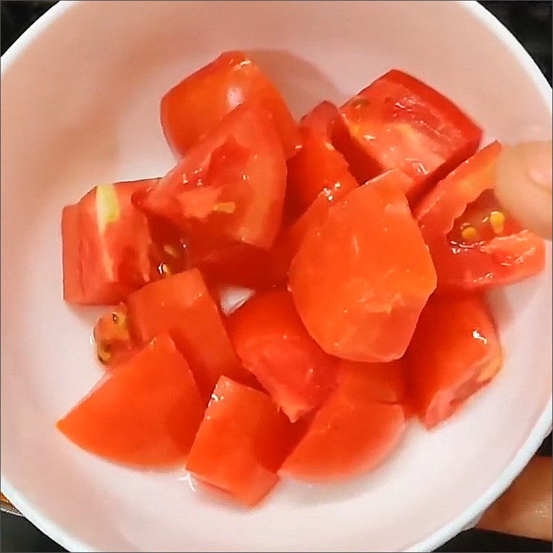 Step 1 Prepare the tomatoes and carrots Tomato Carrot Juice