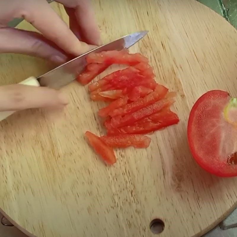 Step 1 Prepare tomatoes for Tomato Porridge