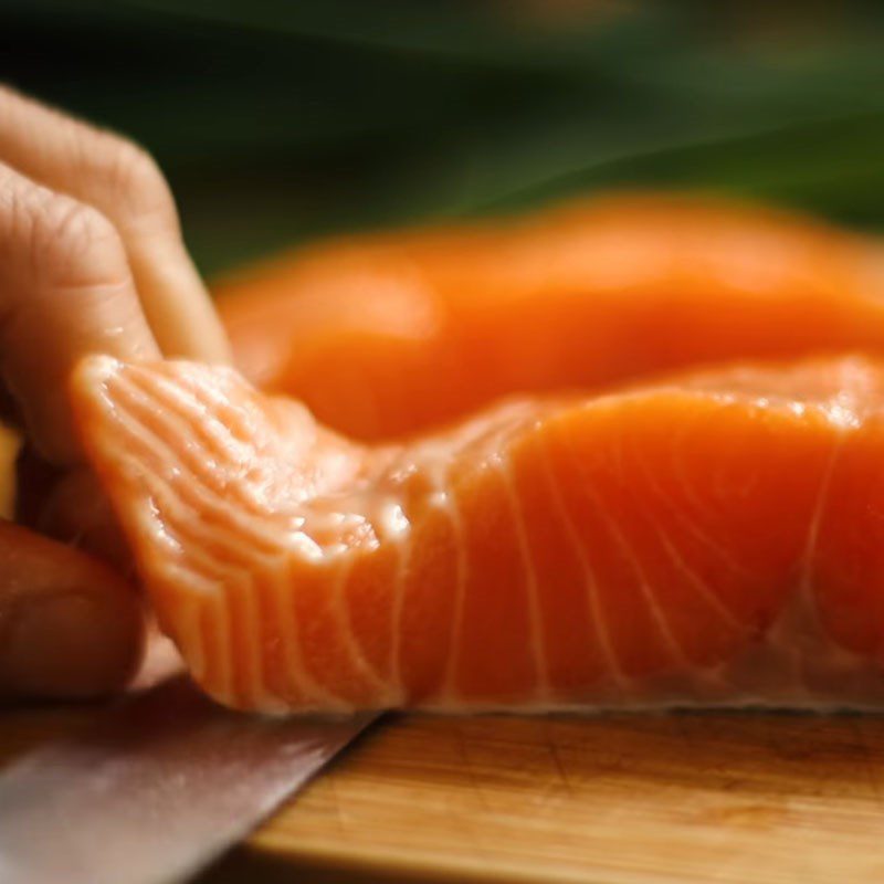 Step 1 Prepare the salmon for Potato Salmon Cake