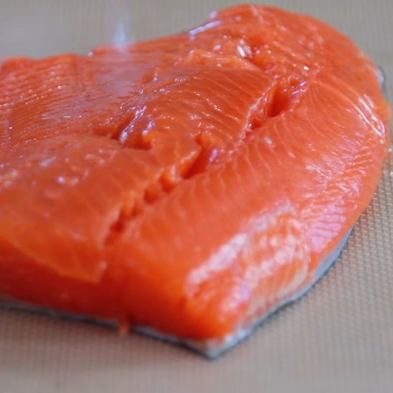 Step 1 Prepare the salmon for Salmon Fish Cake with Bell Pepper