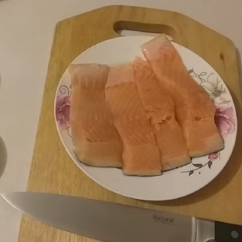 Step 1 Prepare and marinate the salmon for Braised Salmon with Pepper