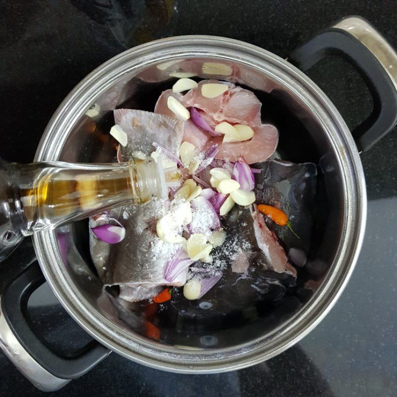 Step 1 Preparing catfish Catfish cooked with turmeric