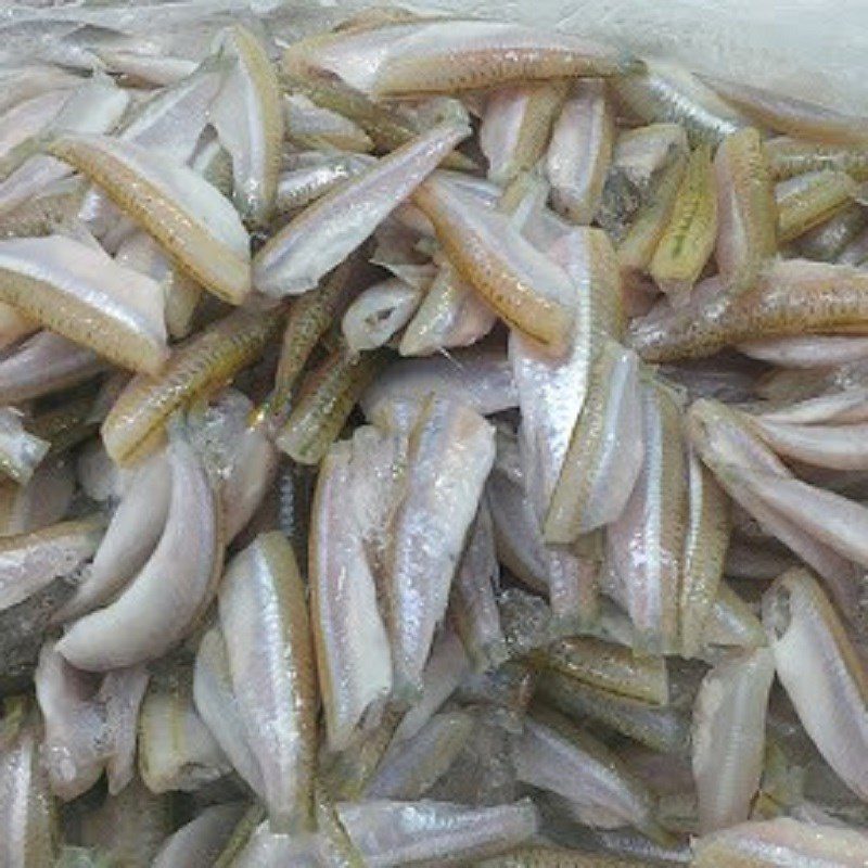 Step 1 Prepare the snakehead fish Braised snakehead fish with lemongrass