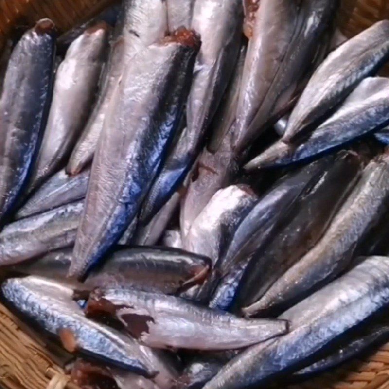 Step 1 Prepare mackerel Braised mackerel