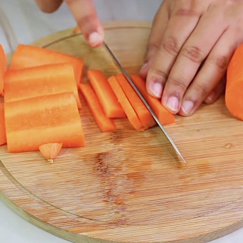 Step 1 Prepare carrots for carrot chips