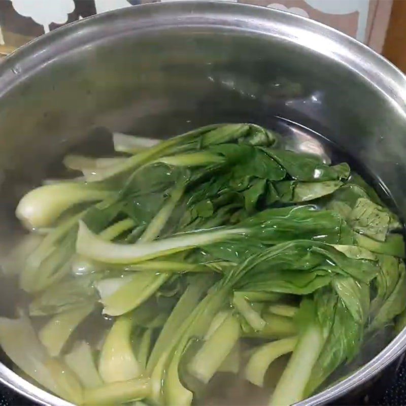 Step 1 Prepare the bok choy Stir-fried Bok Choy with King Oyster Mushrooms