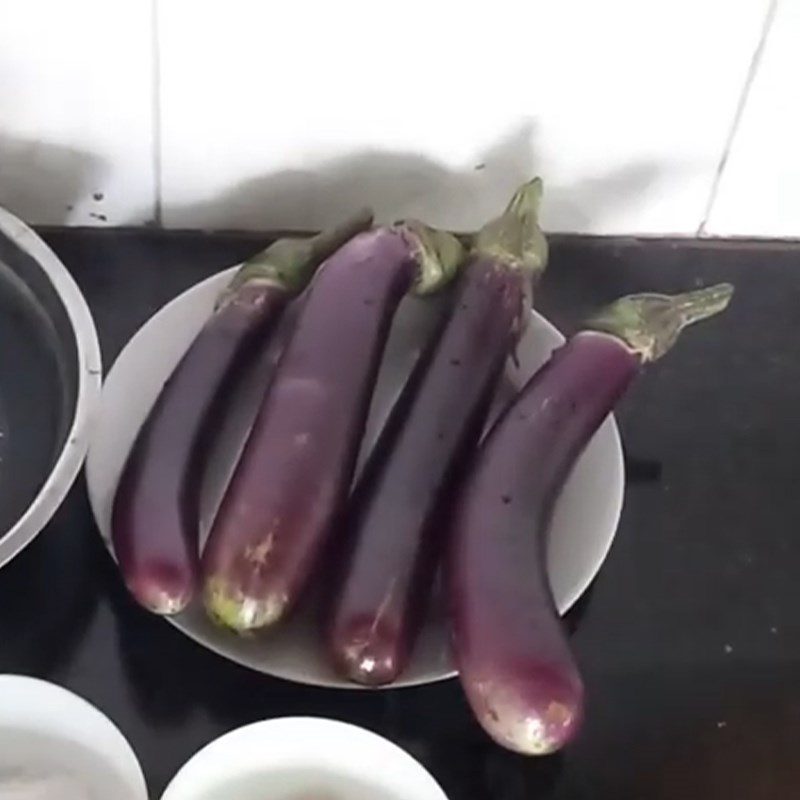 Step 1 Prepare the eggplant Salted Long Eggplant