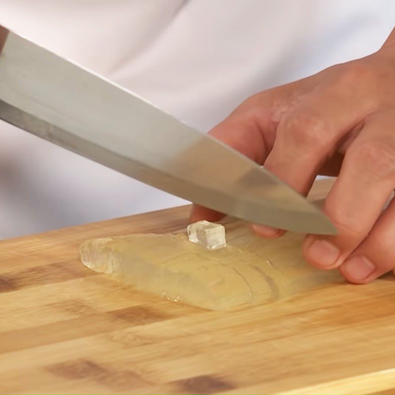 Step 1 Prepare the ingredients for Aloe Vera Shrimp Soup